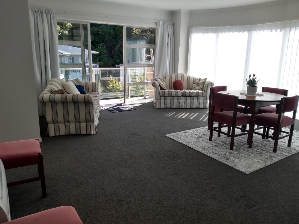 Quiet Location With View And Public Transport Wellington Exterior foto