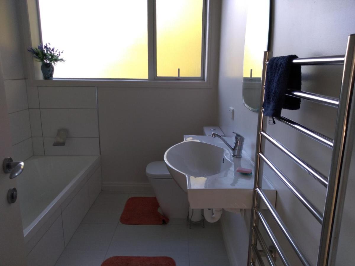 Quiet Location With View And Public Transport Wellington Exterior foto